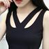 Cô gái áo mới mặc một sling mùa xuân và mùa hè lớn mã dưới loose-fitting phiên bản Hàn Quốc của áo sơ mi cơ thể mòn sling nhỏ. 