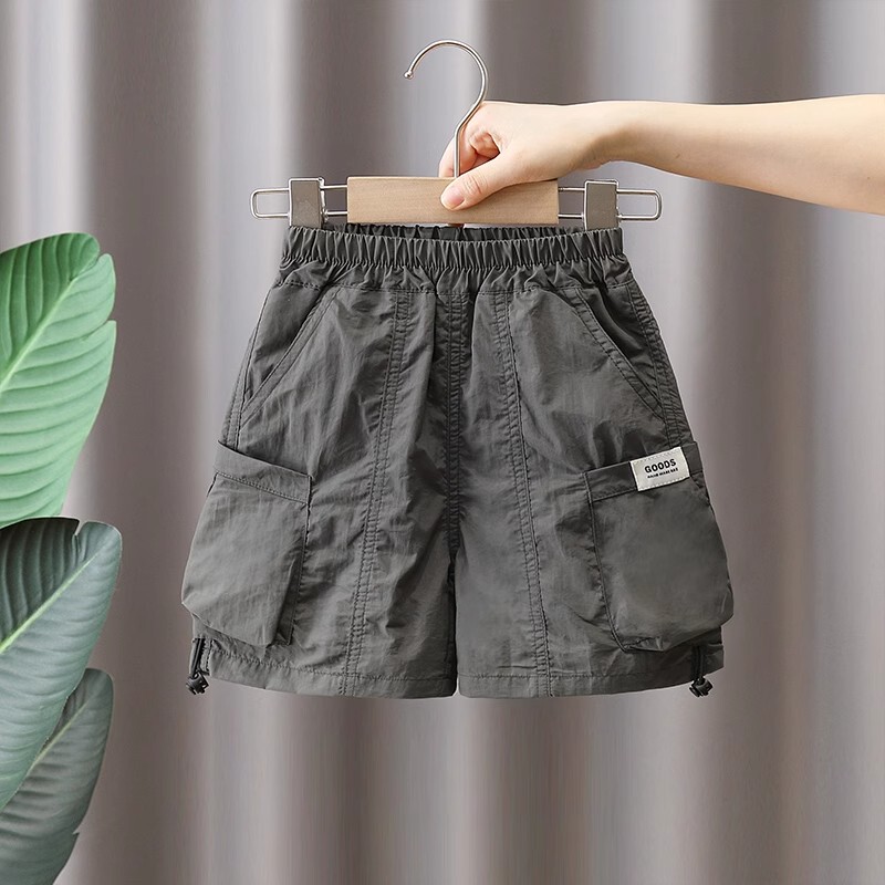 Boys' Summer Cargo Shorts for Outdoor Wear 2025 New Stylish Thin Five-Point Shorts for Kids Trendy Summer Pants for Toddlers
