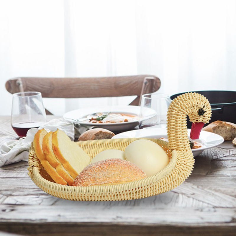 New and peculiar creative imitation rattan weaving chicken duck goose imitation animal food basket steamed bread basket fruit storage basket nut plate