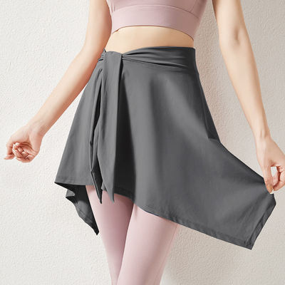 Sporty short skirt for women, covering the buttocks to prevent embarrassing exposure, casual summer running, fitness, yoga, one-piece half-length tennis skirt