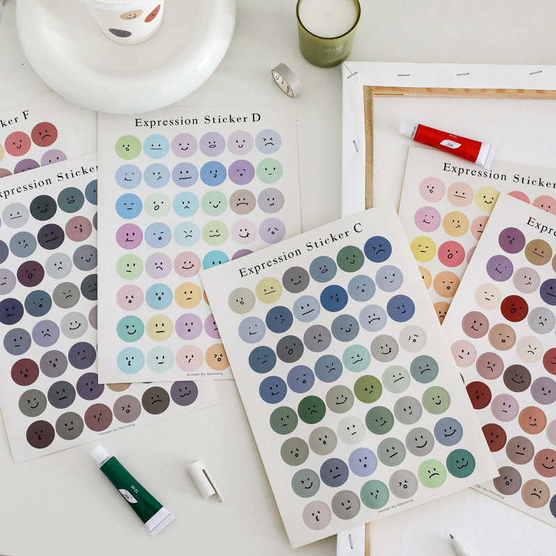 Round Points Stickers Smiley Face Collage Small Size Expression Post Morandi Round Label Stickhand Ledger Decorative Material Closure Post Colored Photo Wall Label Patch Small Adhesive Nursery Reward Handwritten Paste