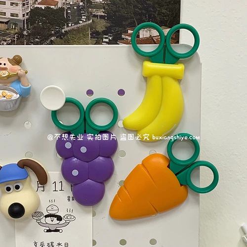 Милые ножницы, мультяшный универсальный магнит на холодильник для школьников