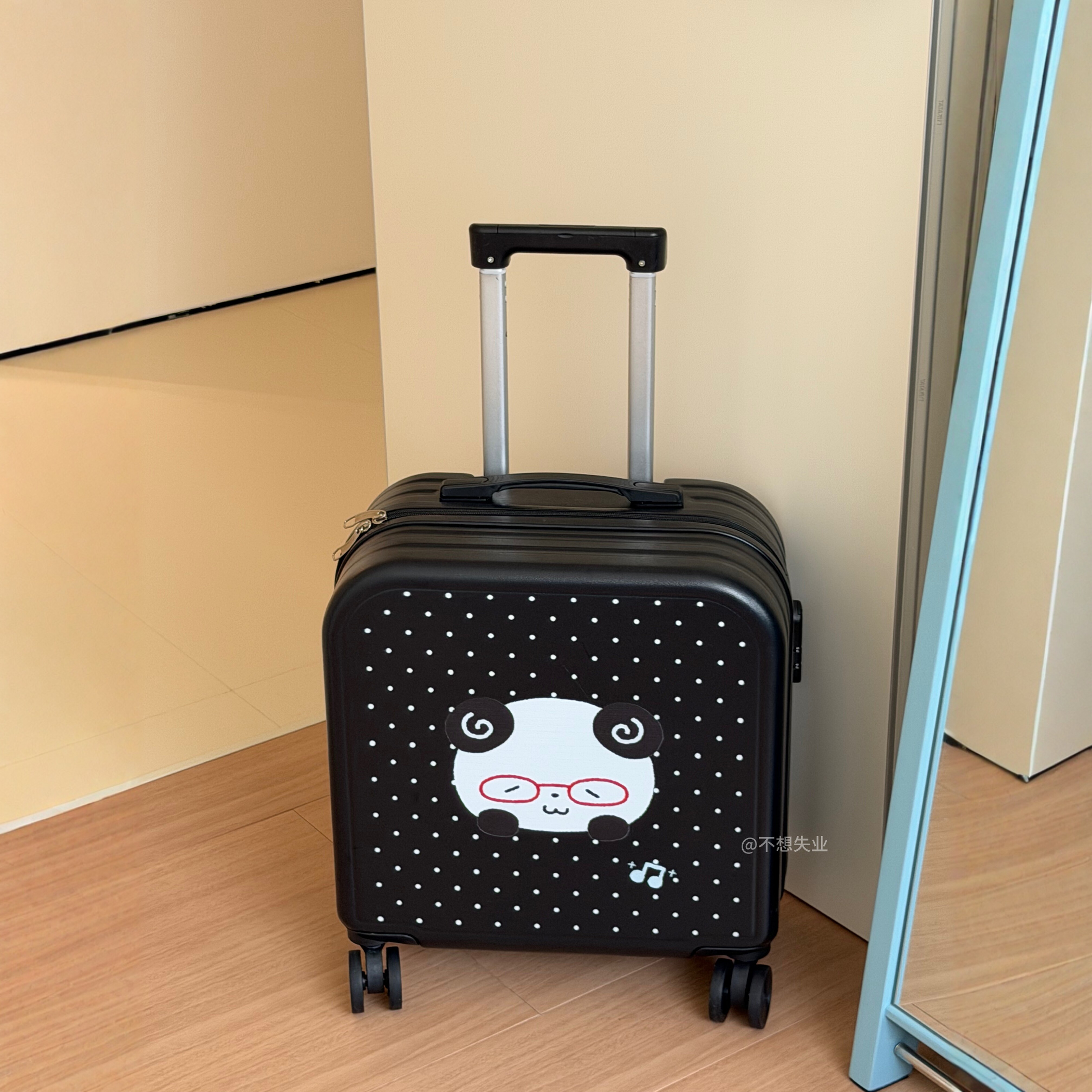 Don't Want to Lose Your Job? Original Curly Panda Polka Dot 20-inch Luggage, Cute Trolley Travel Suitcase, Short-Distance Combination Locker