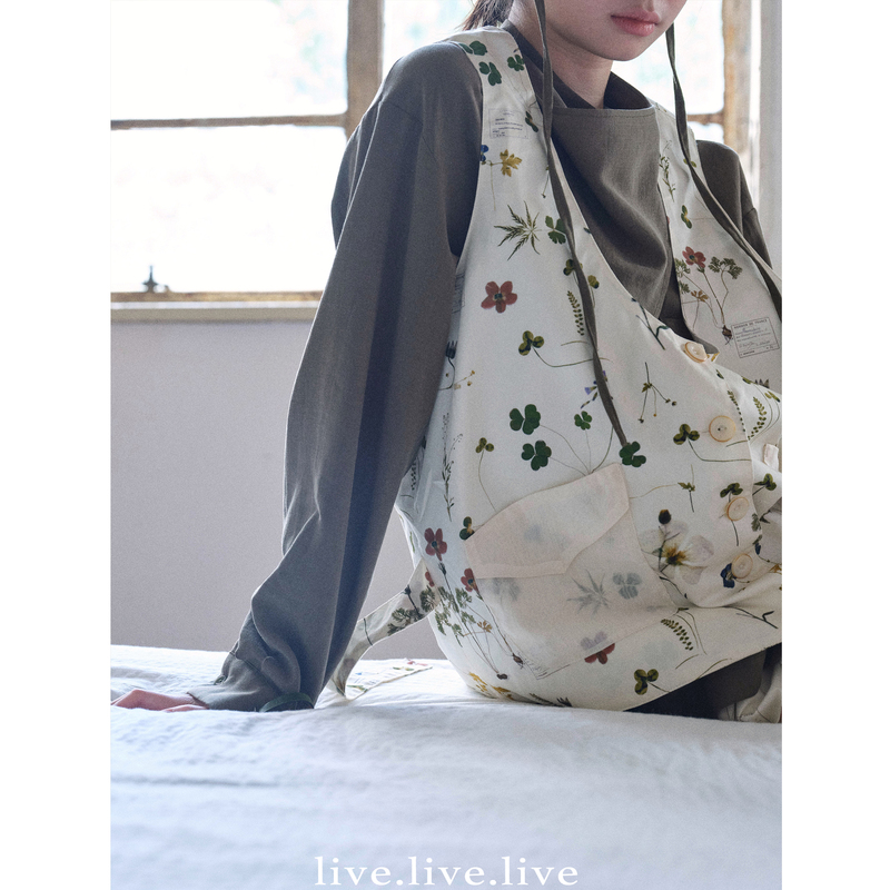 Livelivelive'No.63' Plant Specimen Vest Japanese-Style Low-Neck Organza Patchwork Pocket Vest