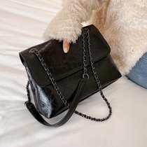 French niche senior sense bag women bag 2021 New Tide minority texture shoulder bag female wild ins Foreign