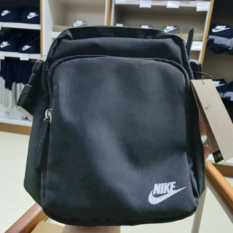 Nike Nike Shoulder Bag Travel Sports Leisure Training Small Bag Square Bag Men and Women Crossbody Bag Db0456-010 Nike Nike Shoulder Bag Travel Sports Leisure Training Small Bag Square Bag Men and Women Crossbody Bag Db0456-010