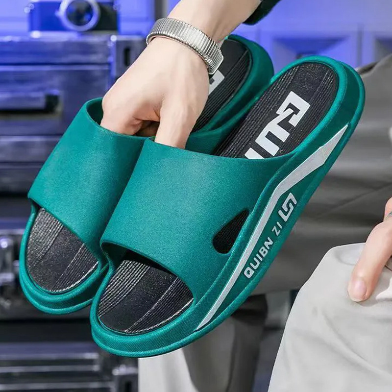 2026 New Summer Slippers for Men, Non-Slip Indoor and Outdoor Home Use, Suitable for Bathing and Outdoor Wear 2026 New Summer Slippers for Men, Non-Slip Indoor and Outdoor Home Use, Suitable for Bathing and Outdoor Wear