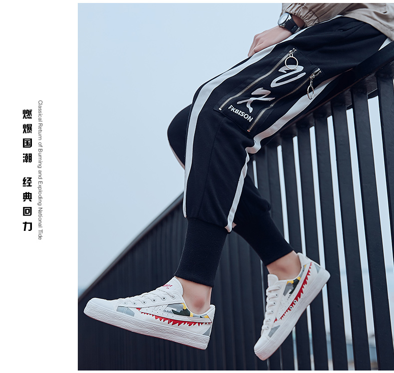 Kéo lại cá voi nợ chung tên nổ shoes giày vải phiên bản giới hạn graffiti anh đào đôi thủy triều nhỏ giày trắng nam - Plimsolls giầy thể thao nam puma chính hãng