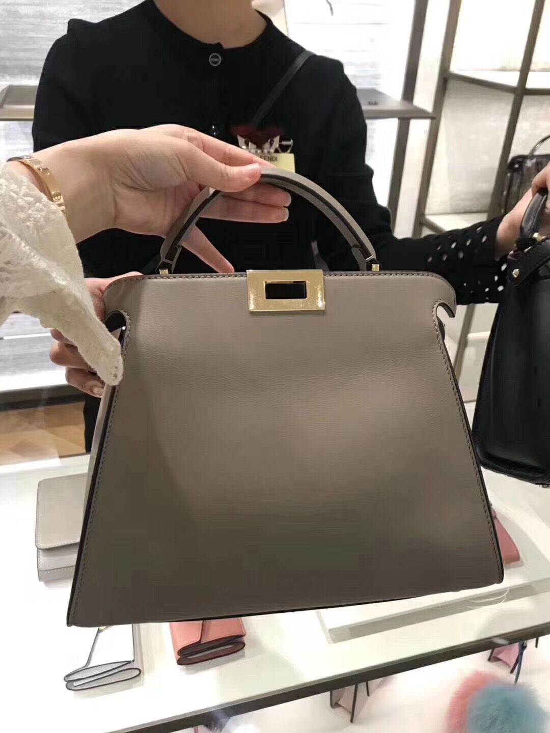 Style 20Domestic purchasing agent quality goods Cofandi Litchi peel peekaboo kitten Little monster Bucket bag One shoulder Messenger Female bag