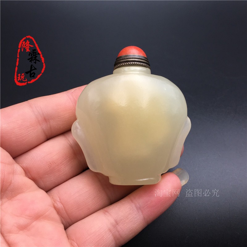 Afghanistan's white jade engraving snuff pot ancient playing jade book house swing piece collection to make a gift antique small and thick-Taobao