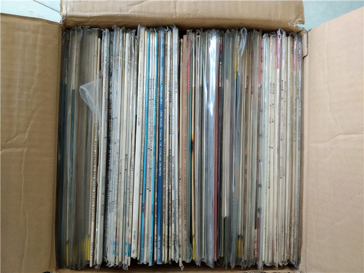 Imported old record 12 inch LP black glue 60 sheets a box of classical pop rock countryside rap RB random hair