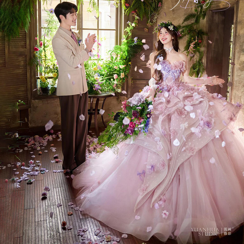 Photo Studio Theme Clothing New French-Style Flower Room Photography Fugitive Princess Style Colorful Gauze Flower Wedding Dress