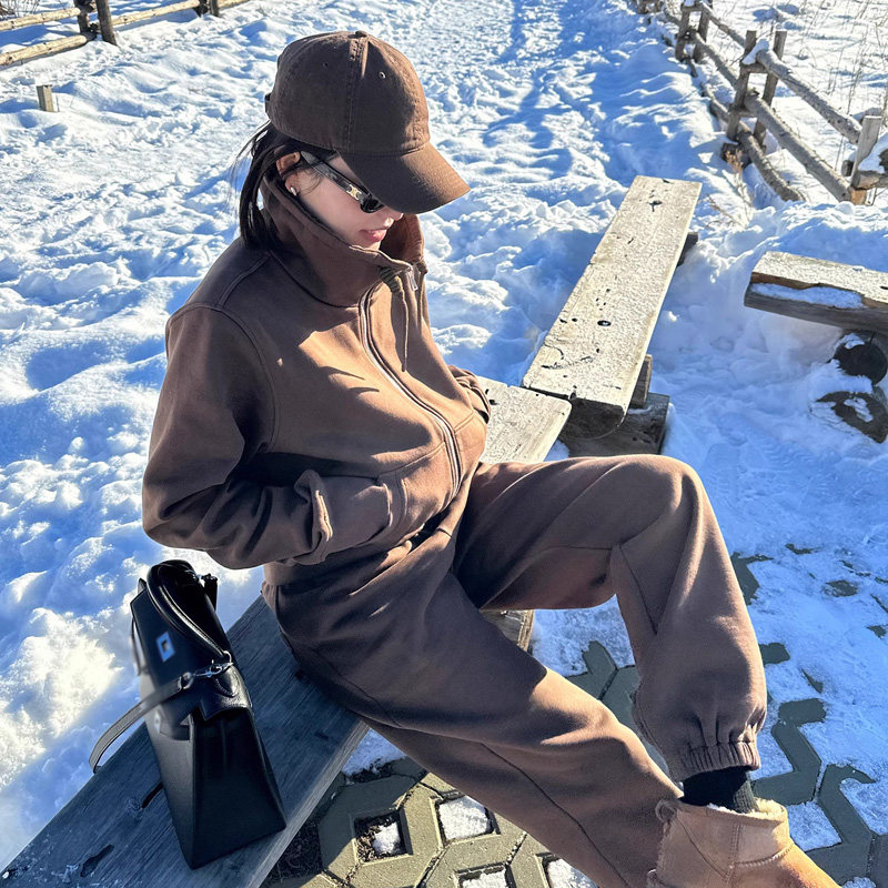 Rsemnia Plus Suede Thickened Casual Sports Suit Women Winter New Fashion Acrosse Sweatpants Foreign Air Two Sets-Taobao