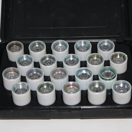 Адаптированный Audi A4L A6L A1 A1 A3 A5 Q5 Q7 TT S5 A7 Инструмент против винтов