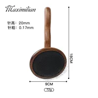 Короткая игла вытягивает тонкую игольчатую расческу