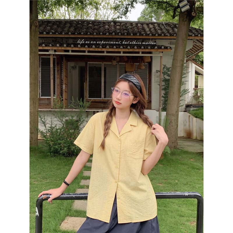 Korean-Style Elegant Striped Turn-Down Collar Short-Sleeve Shirt for Women, 2026 Summer Casual Versatile Loose Slimming Top Trendy Korean-Style Elegant Striped Turn-Down Collar Short-Sleeve Shirt for Women, 2026 Summer Casual Versatile Loose Slimming Top Trendy