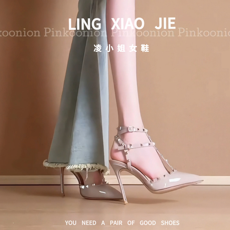 Nude-Colored Studded High-Heeled Shoes for Women, 2026 New Style, Elegant and Sexy, with a Single Strap, Closed Toe, Thin Heel, Comfortable, Popular Sandals