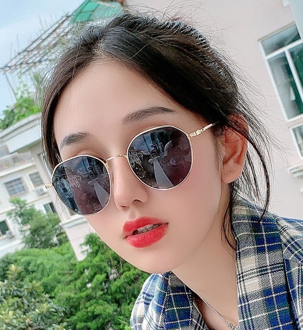 Sunglasses women 2021 new tide red sunglasses male drive polarized anti UV myopia can be equipped with bandwidth