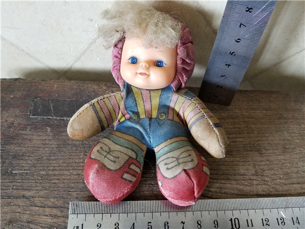 Old toys Little dolls Dolls