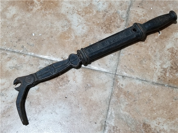 Old tool nail picker