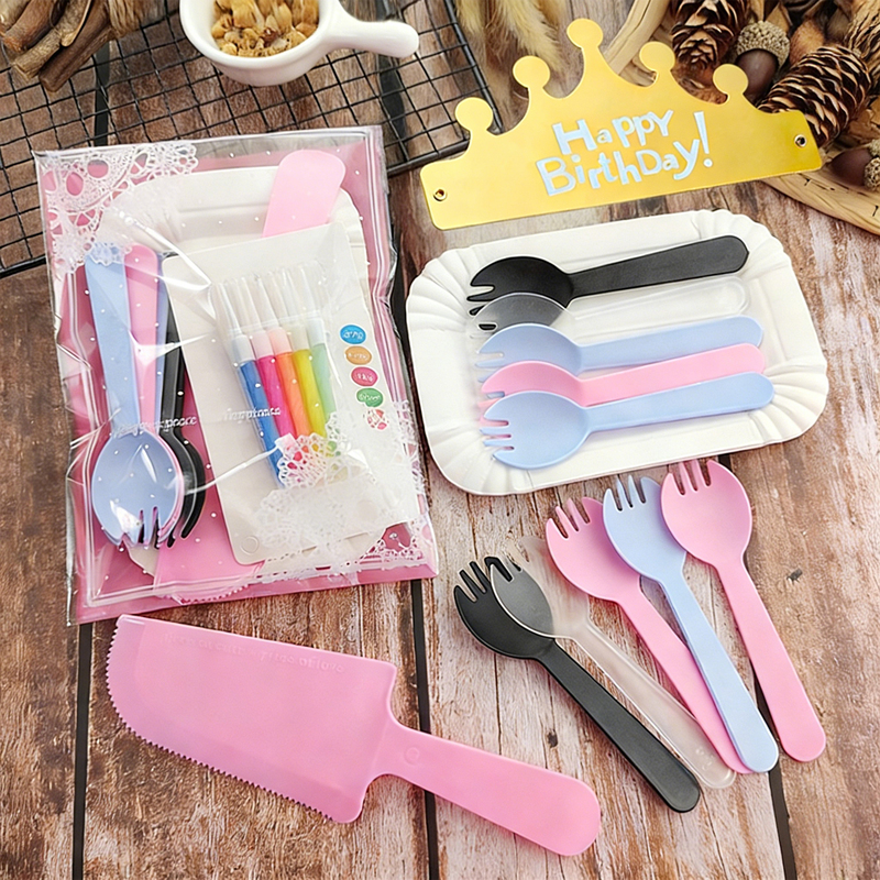 Disposable Cake Plate Set, Birthday Cutlery Set, Birthday Cake Candle Plate and Fork Tableware Four-In-One Combination