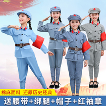 61 Childrens Red Army acting out the Long March parent-child performance Kindergarten 8 Lutheran Army Red Guard Costume Red Star Flash Shimmering