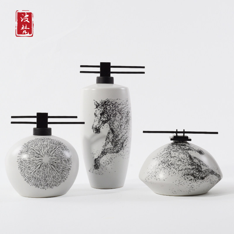 New Chinese Living Room Ceramic Pendulum with Chinese Wind Zen Imagery Storage Tank Display Villa-Like Board Room Soft Decoration Furnishing