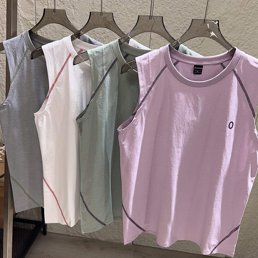 夏季女生运动背心🎽如何选才更透气速干？兼顾百搭与舒适度的2026热门趋势