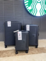 Это британское громкое название с расширением без блокировки и 29 дюймов с висящими замками