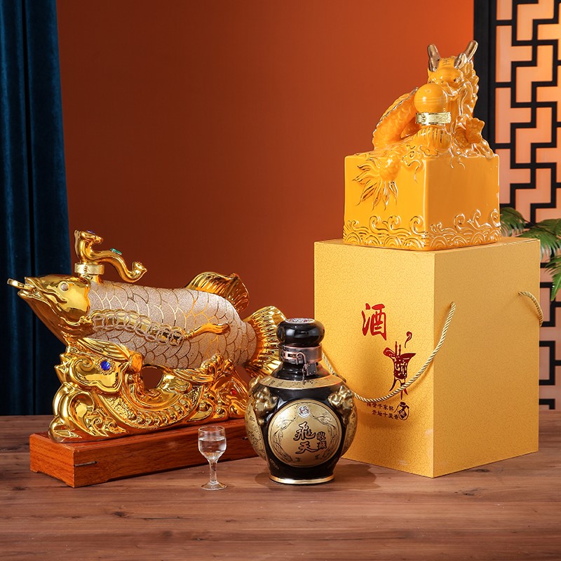 High - grade ceramic gold dragon fish bottle creative process creative pound 10 kg liquor alcohol sealed collection