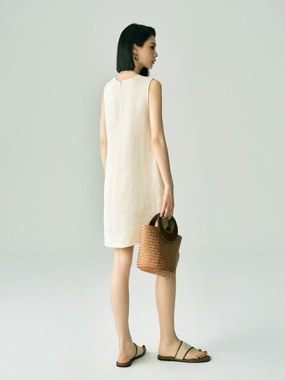 Minimalist and high-end 2025 summer high-end imported linen dress feminine sleeveless casual straight vest dress