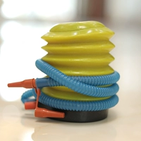 Наступите на надувную насос (также можно нажать вручную)