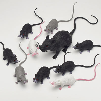 Haunted house escape room props, murder mystery game decorations, rat and mouse ornaments, Halloween bar pranks, scary bats