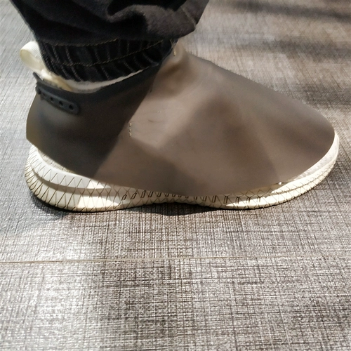 Парикмахерская анти -покрытая парикмахерская для парикмахерской фрагментное оружие с парикмахерским анти -хардрессером Барберри Стрига защита обуви