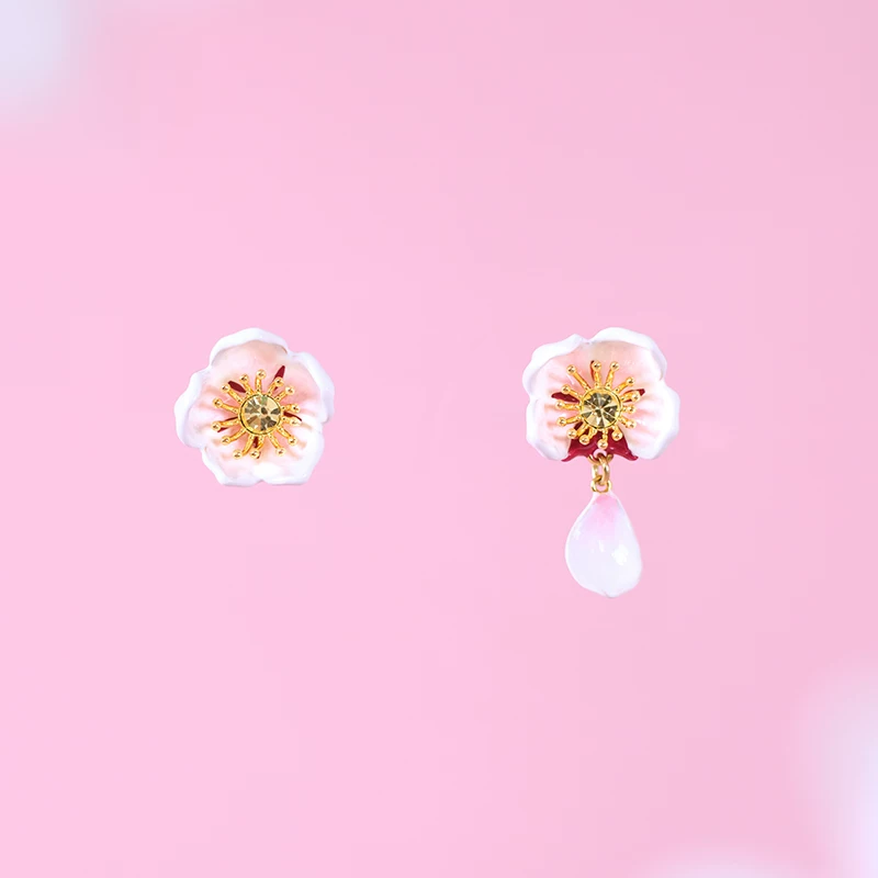 Les Nereides Design ear clips, earrings, style