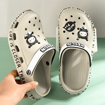 Slipper mens trend summer fashion outside wear 2021 new hole shoes mens non-slip soft sole outdoor sandals cool