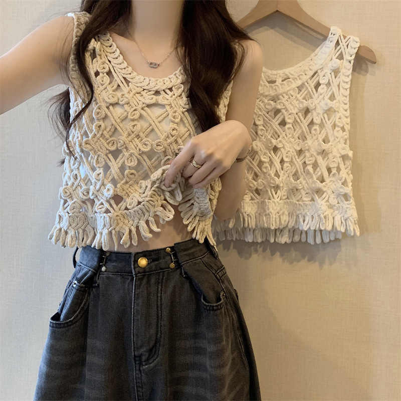 French-Style Chic Hollow-Out Sleeveless Blouse for Women, New Summer Design, Unique White Vest Top for Outerwear