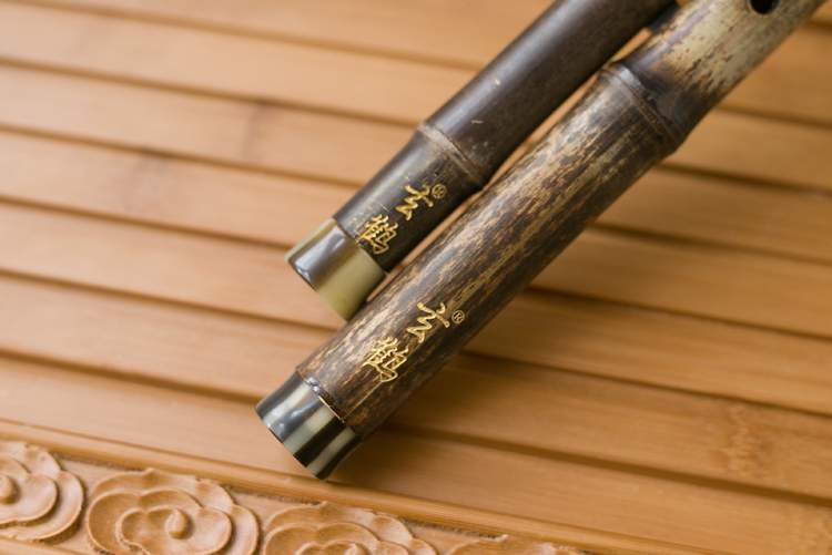 Nhạc cụ Hạc đen Loại biểu diễn chuyên nghiệp Cây trúc tím Ống đôi nằm ngang Bầu sậy dày / - Nhạc cụ dân tộc