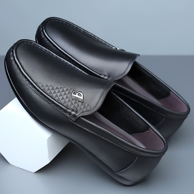 豆豆鞋男士皮鞋2021夏季新款休闲男鞋真皮软底一脚蹬懒人潮流鞋子