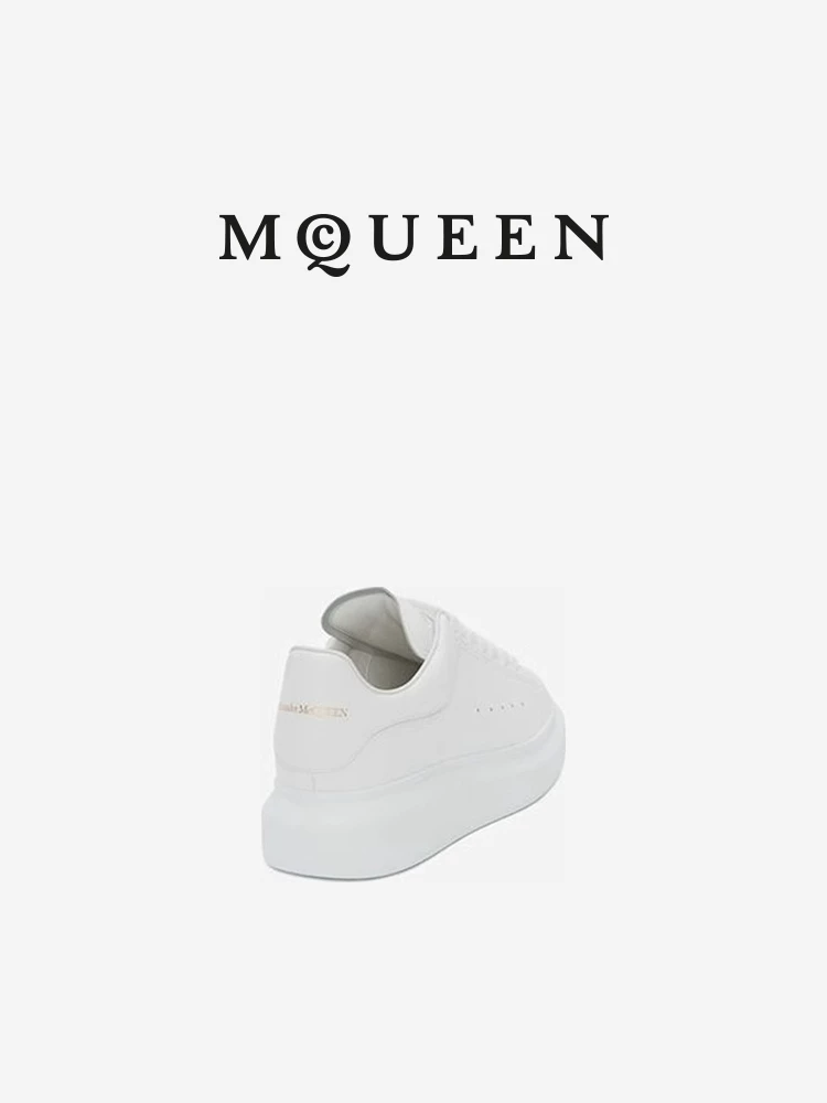 [Подарок] Мужские кроссовки MCQUEEN белые чистые классические с толстой подошвой, широкие спортивные белые обувь