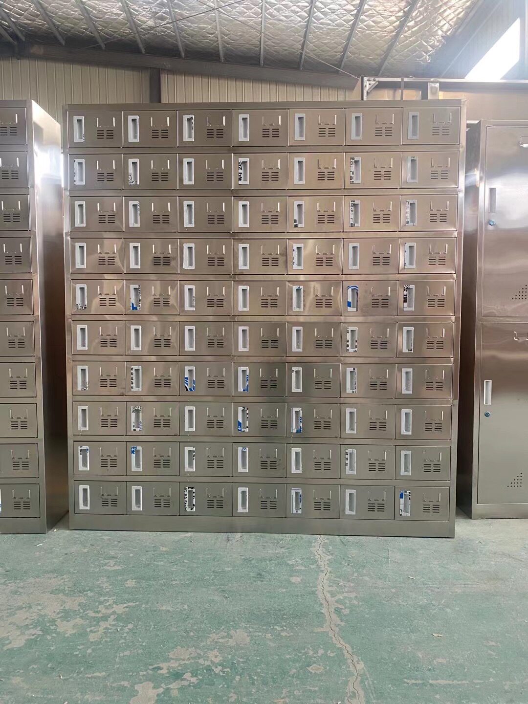 定制304不锈钢70门碗柜学校食堂多门餐具柜员工多格鞋柜储物柜子