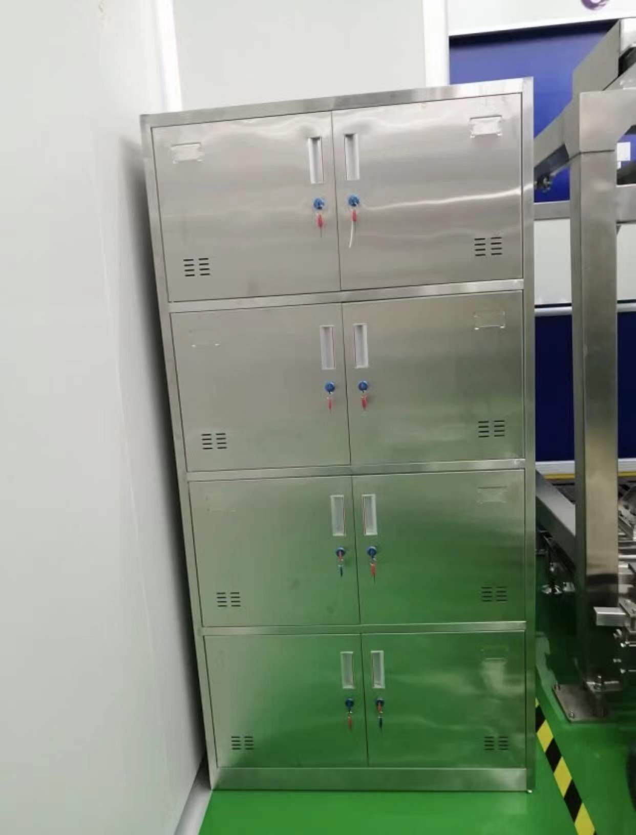 定制304不锈钢八门更衣柜鞋柜员工多门储物柜带锁无尘车间换衣柜