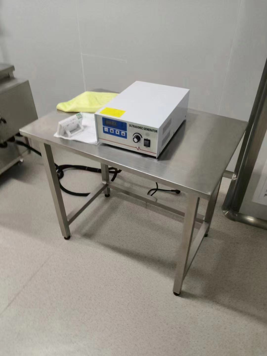 定制304不锈钢桌面工作台医疗无菌操作台医用实验耐磨承重桌加厚