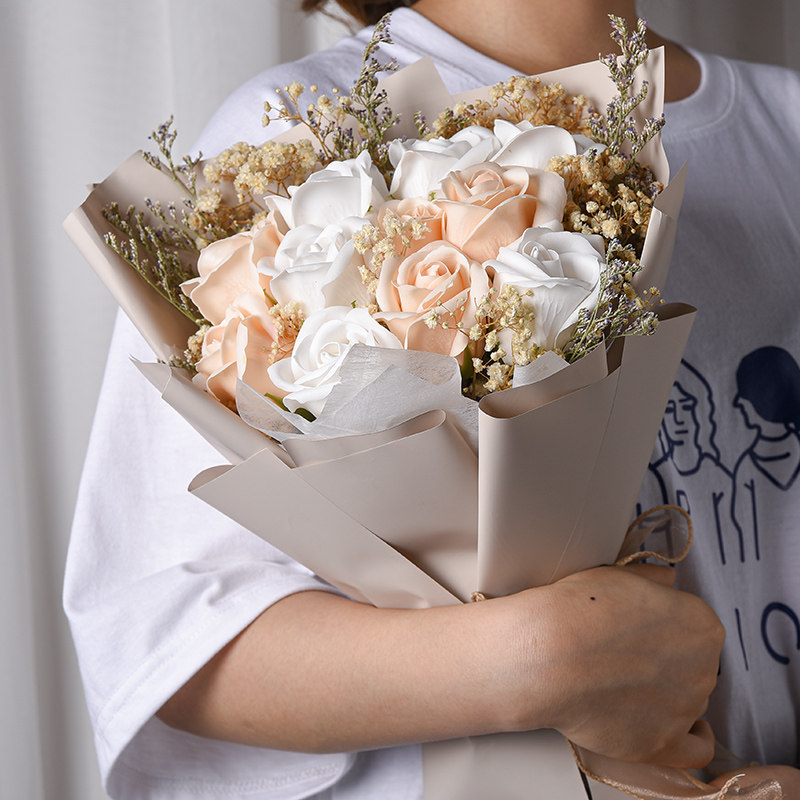 Flower Gift Bouquet Gift Gift Gift Gift Gift with Girlfriend Roses