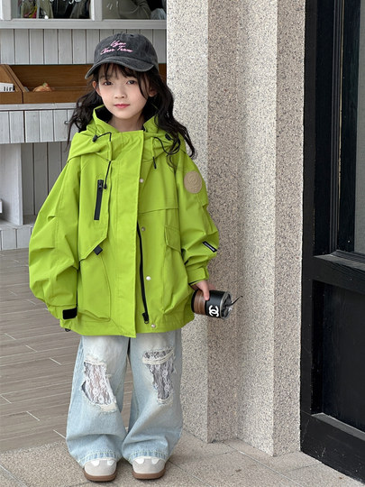 韩国童装绿色冲锋衣2025春秋新款儿童洋气工装宽松中大童连帽外套