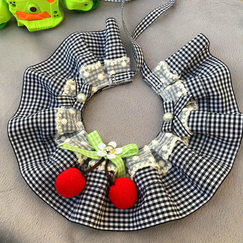 Dog saliva towel Scarf Cat collar cover Pet lace Bib Cat saliva towel Large, medium and small dog Teddy Bib