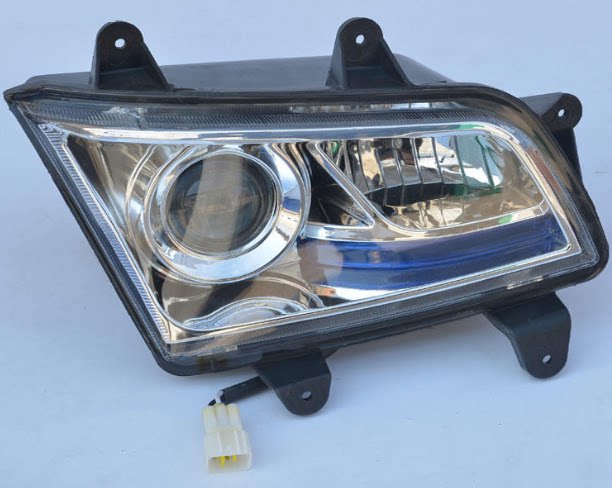 Suitable for Jinpeng x5 Jinpeng electric four-wheel vehicle car accessories X5 far and near beam headlight headlight headlight bulb