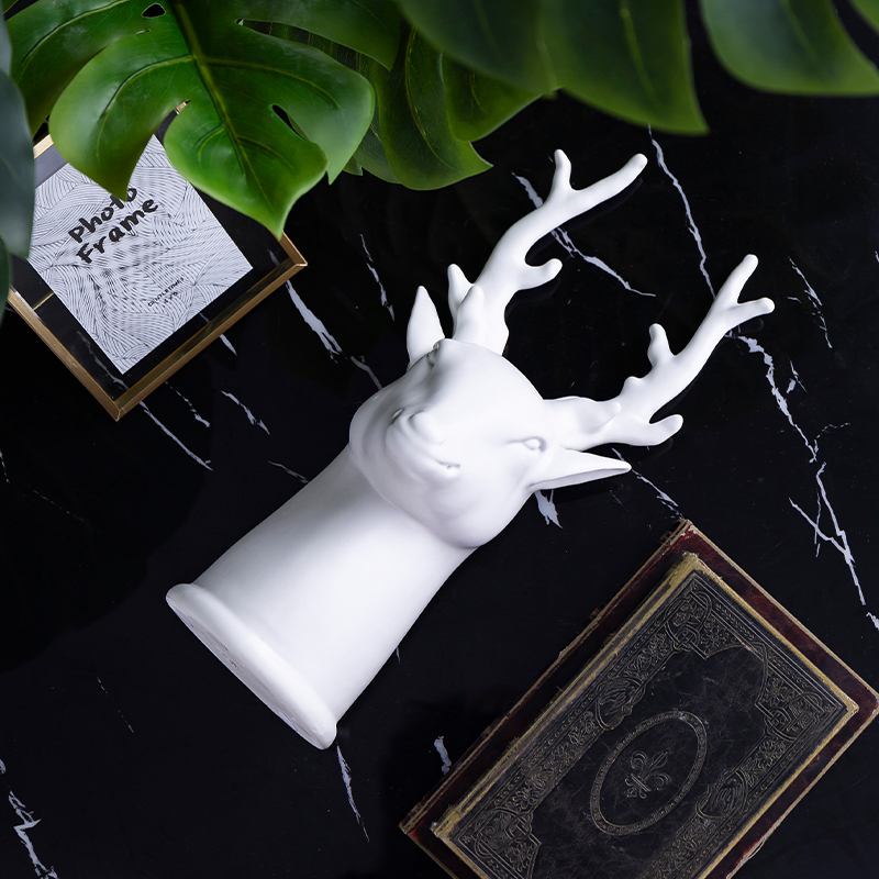 Nordic art ceramic furnishing articles creative wine decoration simple porch deer head decoration display ark, household soft outfit