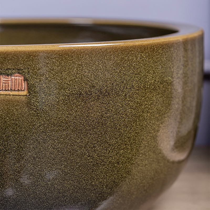 Jingdezhen ceramic aquarium small fish basin bowl lotus lotus lotus tortoise cylinder sitting room feng shui goldfish bowl