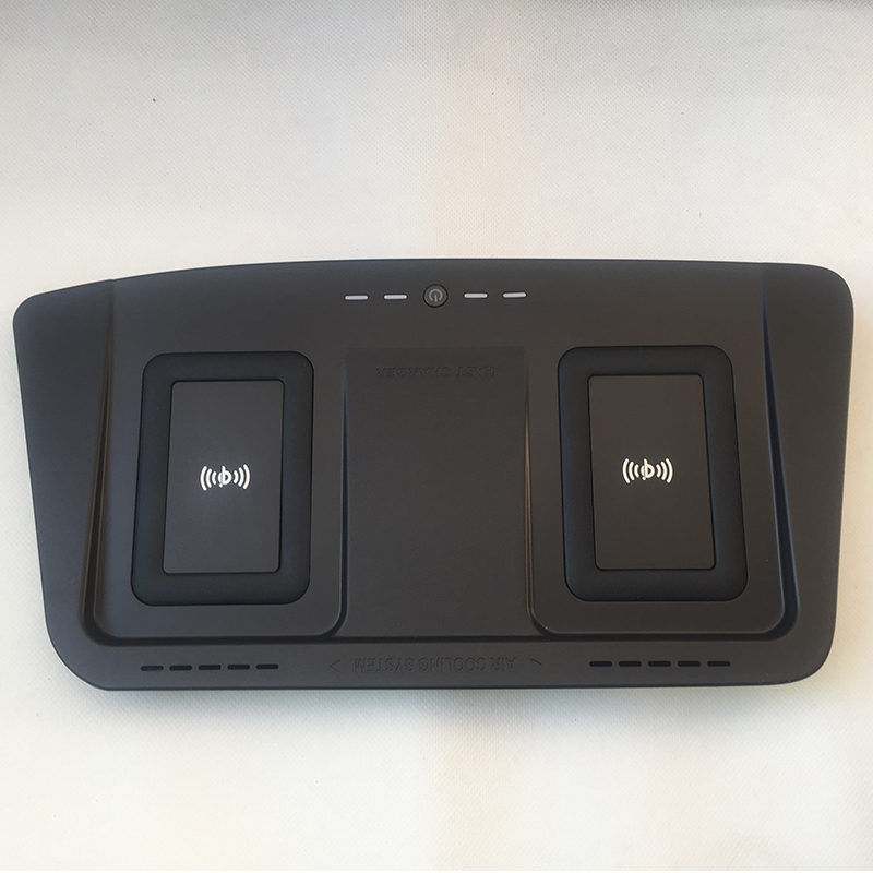 Suitable for Toyota Hanranda suv off-road car retrofit onboard phone charger wireless charging battery car